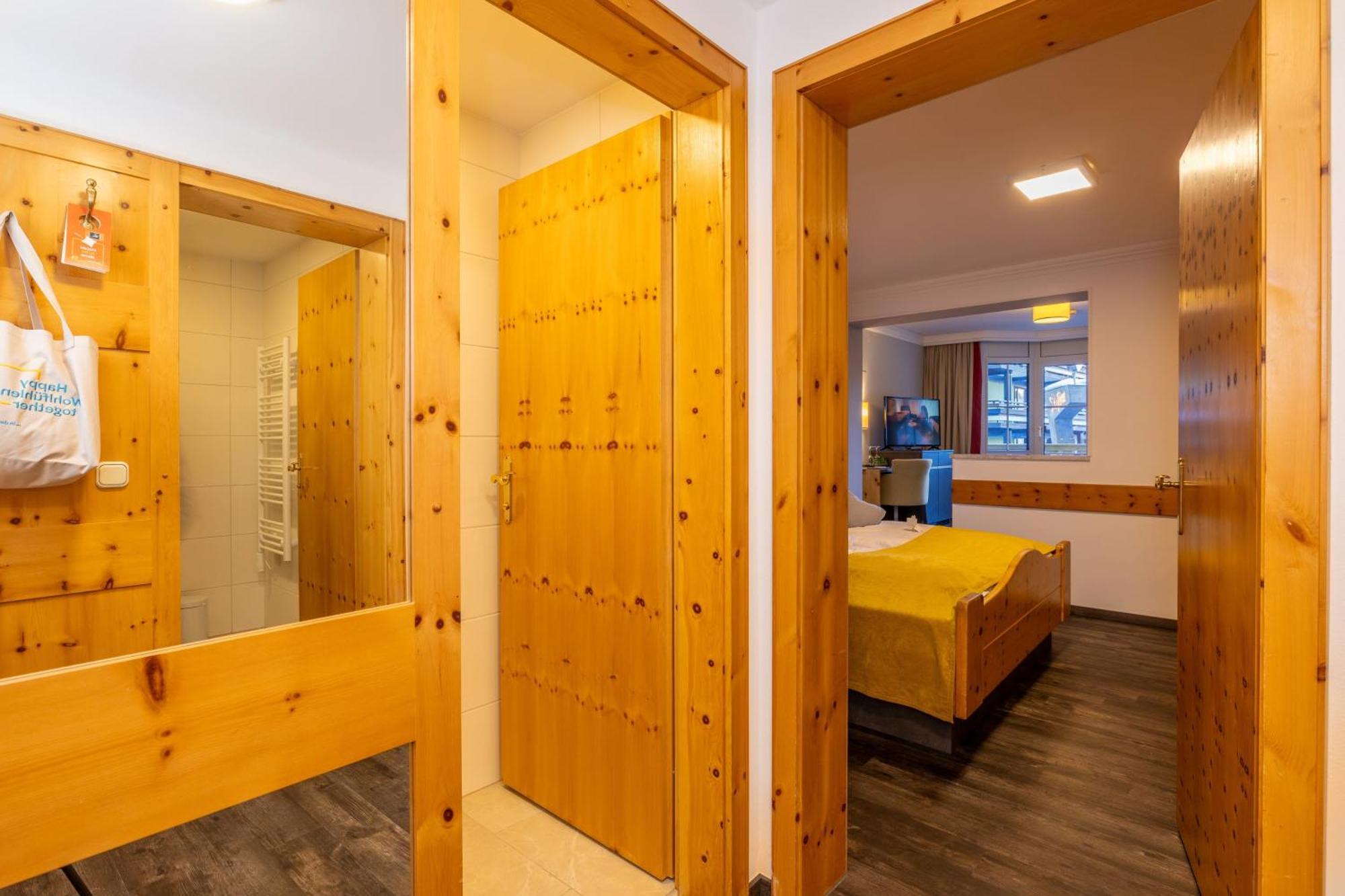 Jufa Alpenhotel Saalbach ภายนอก รูปภาพ